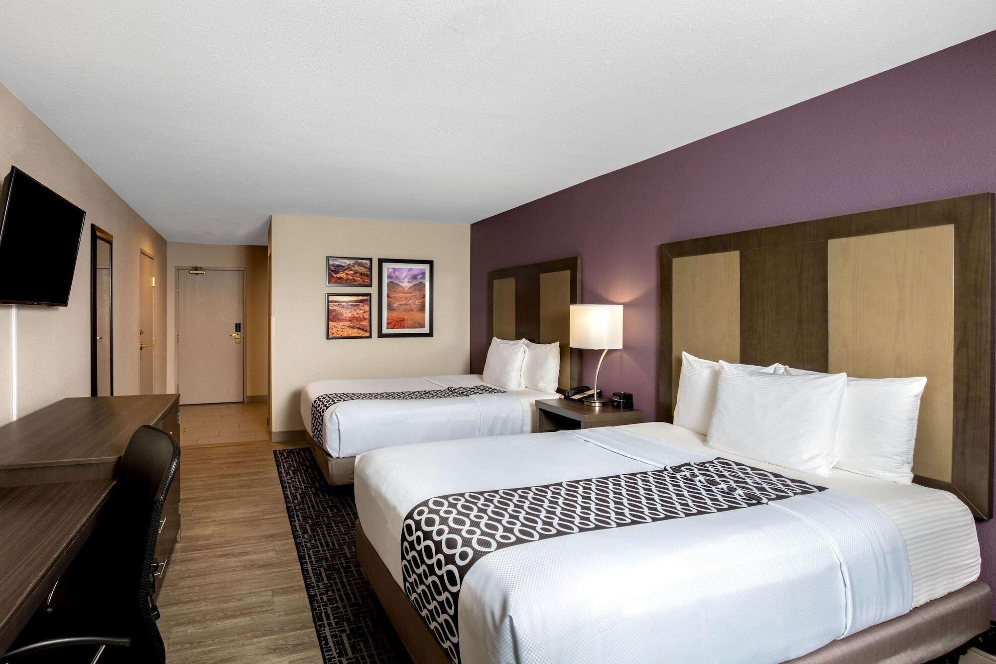 La Quinta Inn & Suites By Wyndham Las Vegas Nellis Extérieur photo
