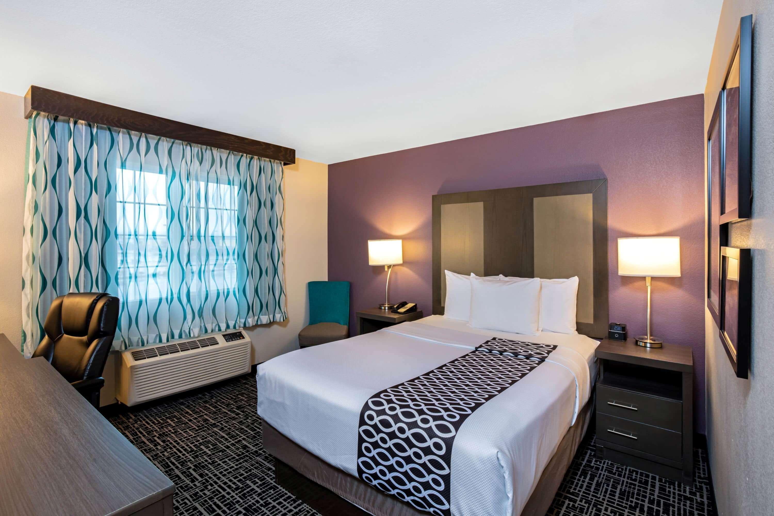 La Quinta Inn & Suites By Wyndham Las Vegas Nellis Extérieur photo