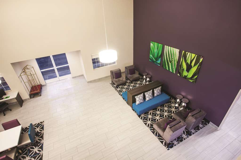 La Quinta Inn & Suites By Wyndham Las Vegas Nellis Intérieur photo