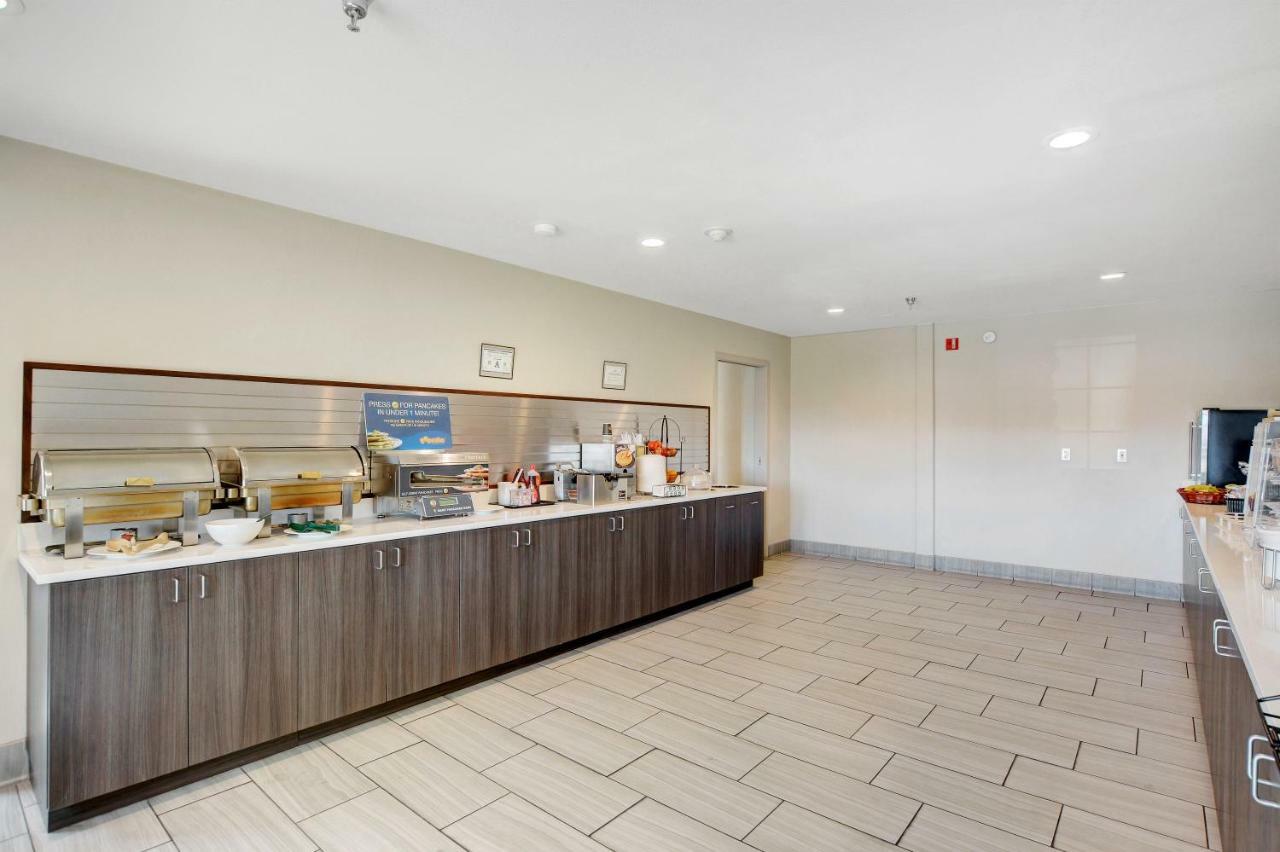 La Quinta Inn & Suites By Wyndham Las Vegas Nellis Extérieur photo