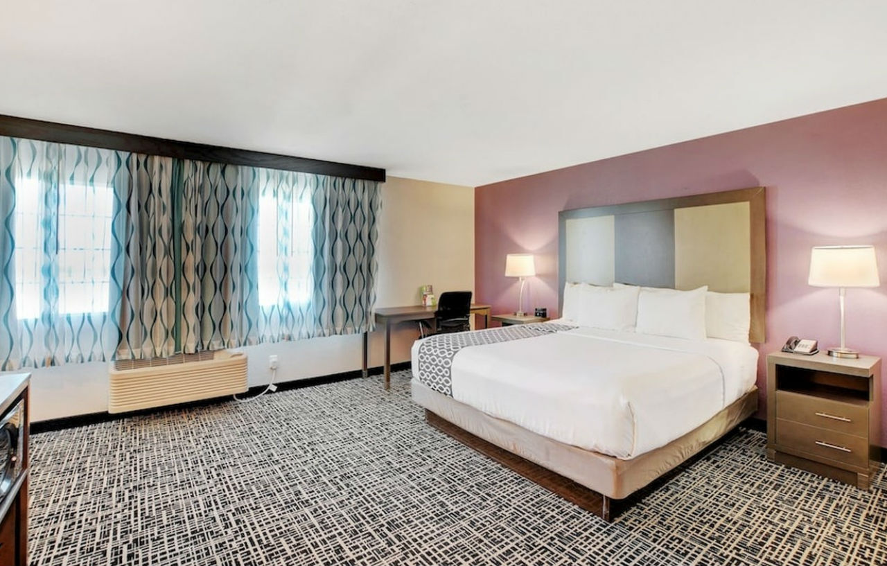 La Quinta Inn & Suites By Wyndham Las Vegas Nellis Extérieur photo